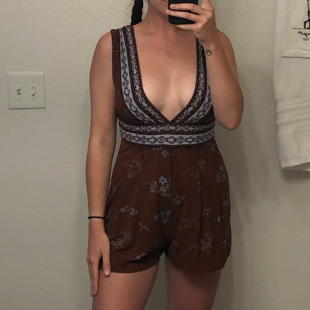 Ecoté burnt orange and light blue romper